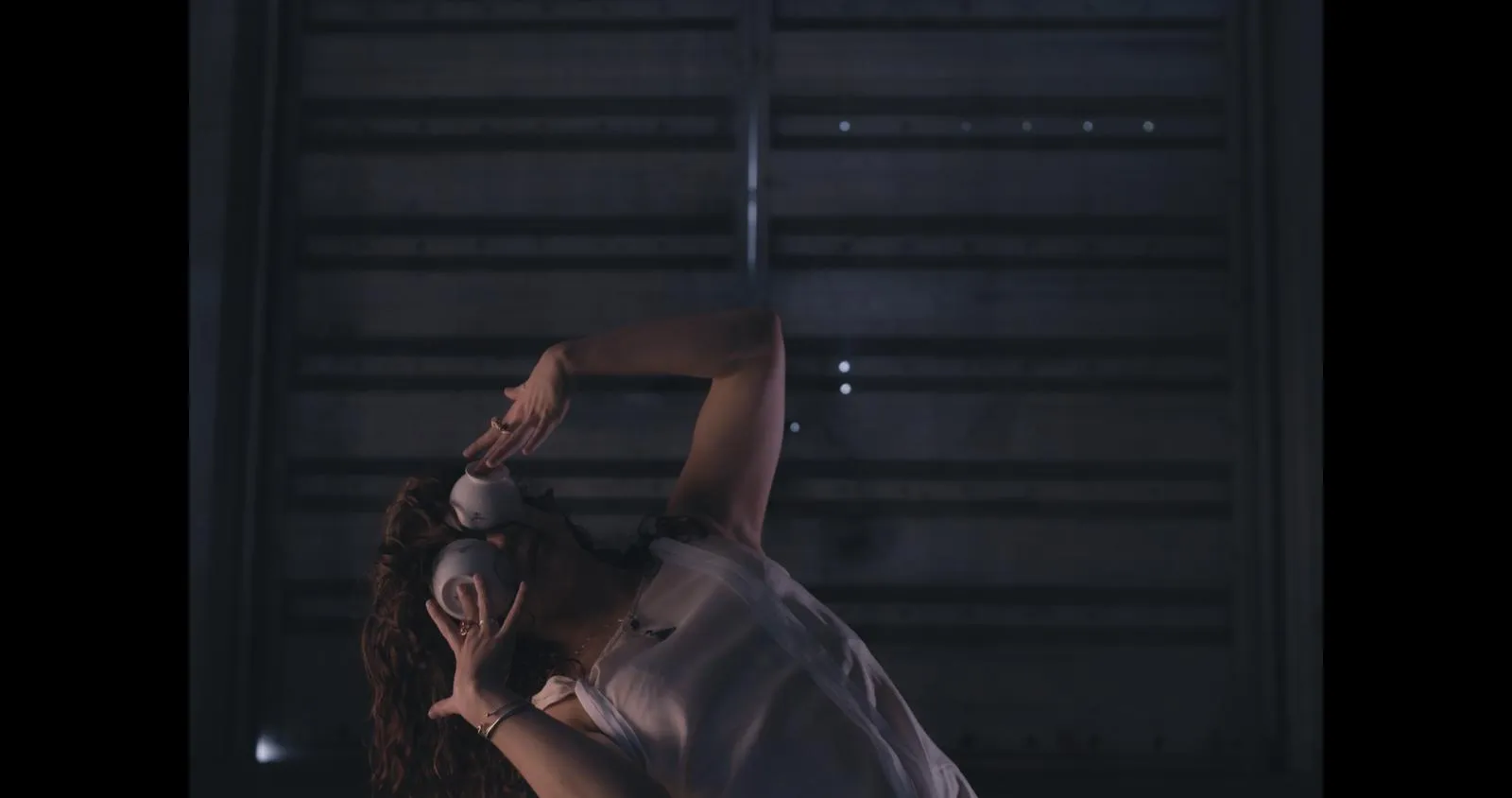 Porcelain — 4